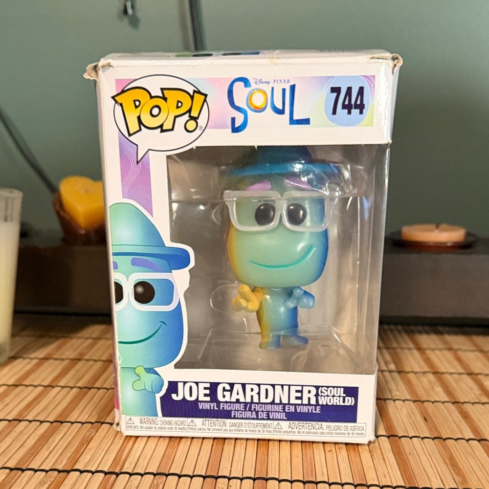 Funko Pop! Soul Joe Gardner Figure - Blue and Yellow